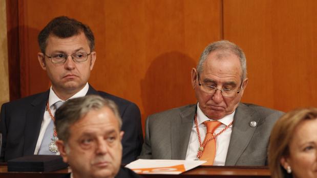 David Dorado y José Luis Vilches en un Pleno municipal