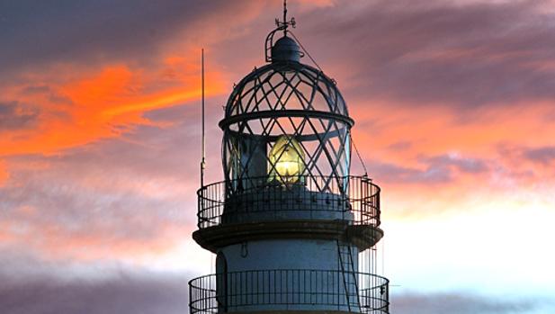 Faro de Sacratif, en la localidad granadina de Motril