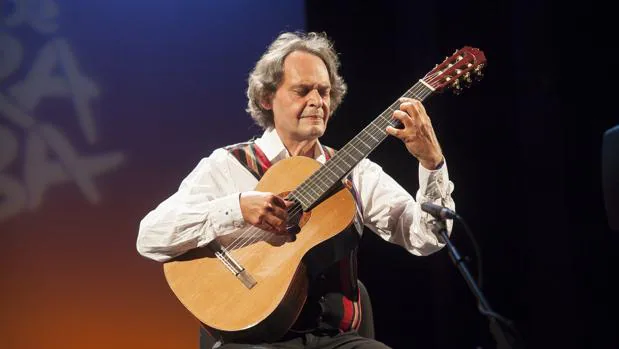 Roland Dyens, en su último concierto en Córdoba