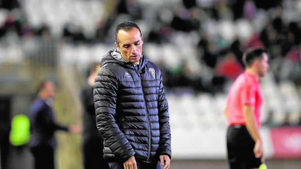 José Luis Oltra durante su último partido