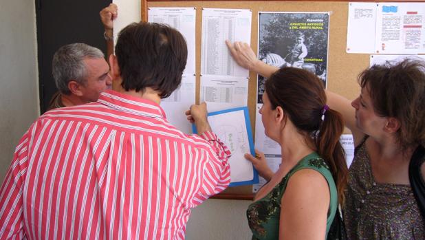 Las listas de escolarización para el curso 2017/2018 ya cuelgan de los tablones de los colegios de Córdoba
