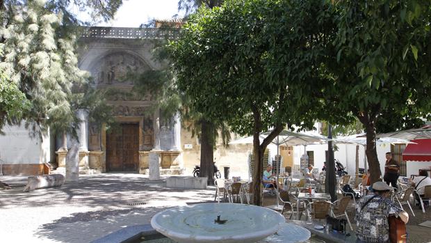 Fachada del Palacio de los Páez, sede del Museo Arqueológico
