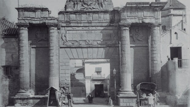 La Puerta del Puente, en 1896