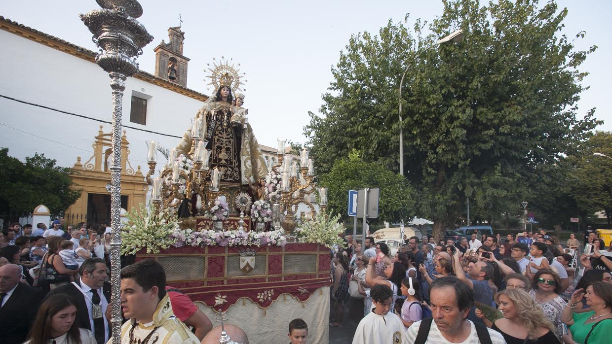 Virgen del Carmen de Puerta Nueva, durante su procesión