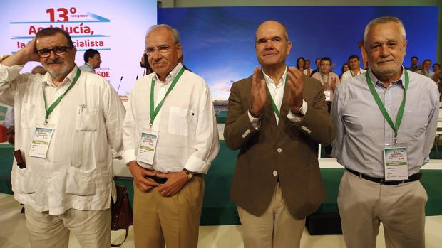 Desagravio socialista a Chaves y Griñán en el primer día de congreso del PSOE de Andalucía