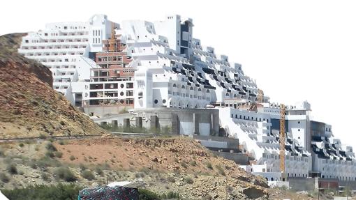 Hotel del Algarrobico en Carboneras, Almería