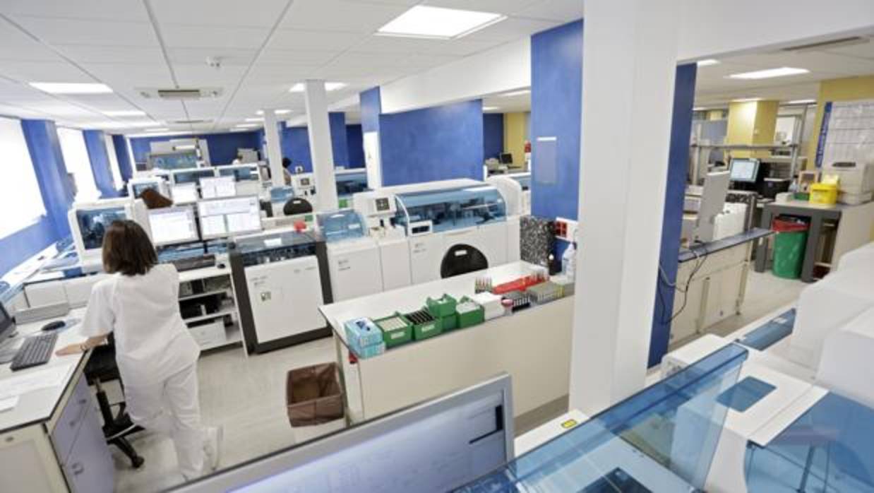 Un laboratorio de un centro hospitalario