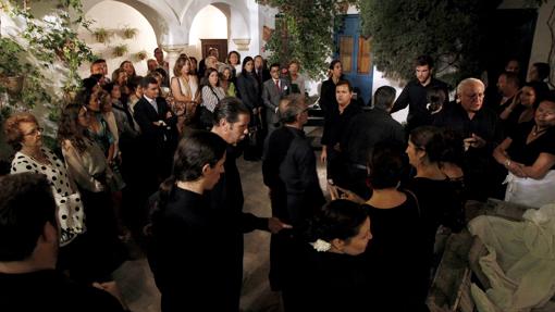 Un momento de la representación de «Patios de Viana. Un musical de Palacio»