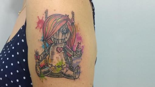 Diseño de muñeca realizado en XL Tattoo