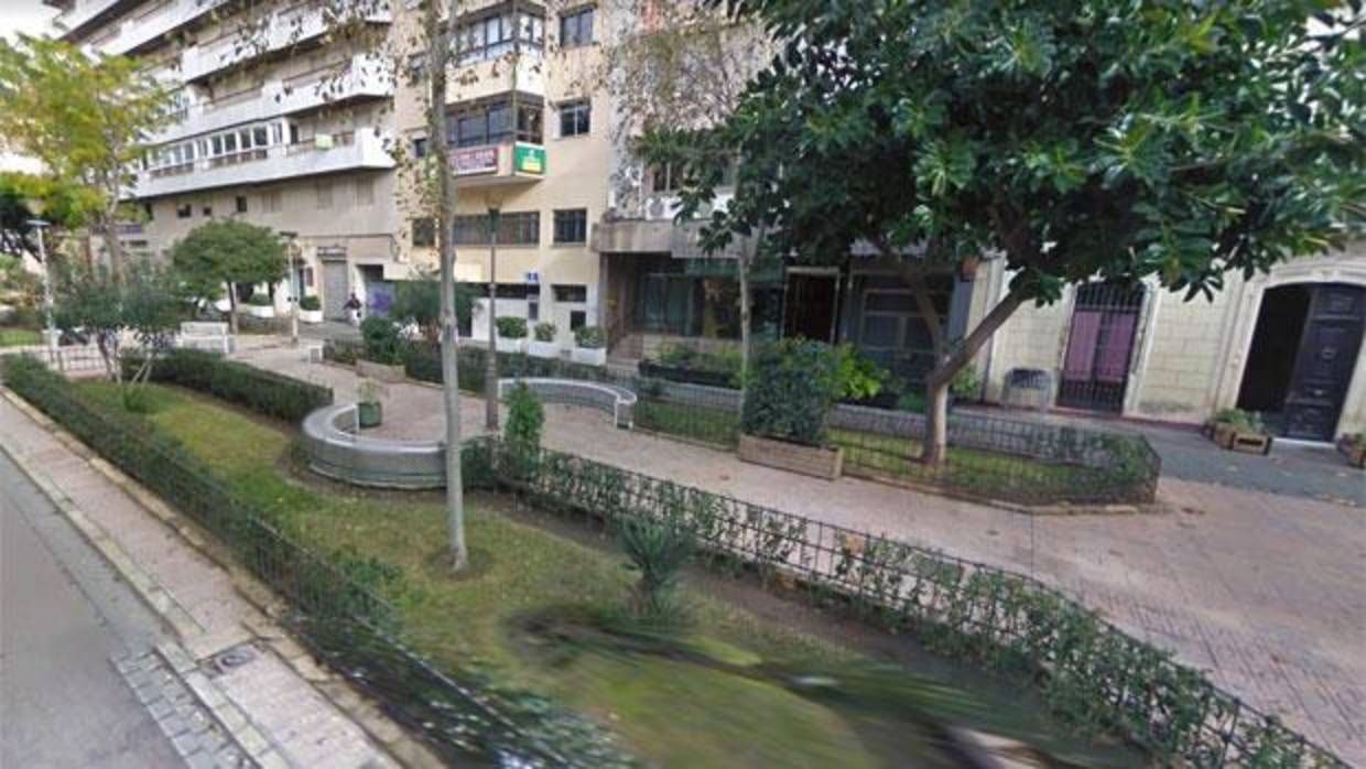 La presunta agresión y los abusos tuvieron lugar en la céntrica plaza Marqués de Heredia de Almería