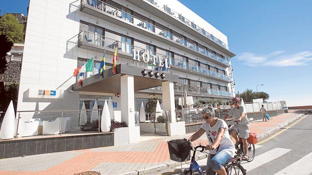 Los hoteles de la costa de Andalucía luchan por abrir también durante todo el año
