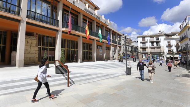 El Ayuntamiento de Córdoba asegura que cumplirá la regla de gasto en 2017