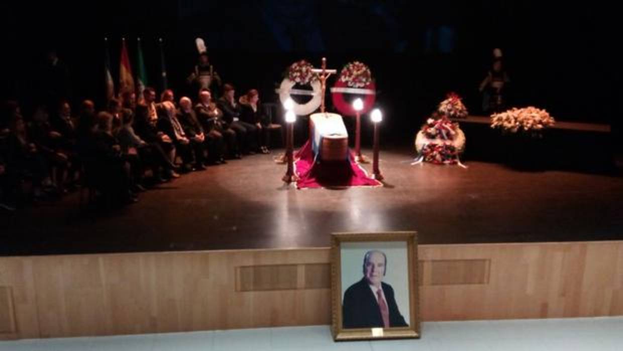 Sala dispuesta para velar a Chiquito de La Calzada en Málaga