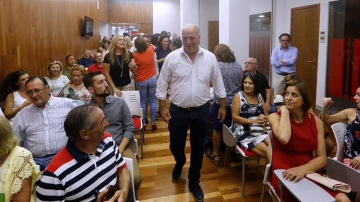 Antonio Ruiz en la sede del PSOE de Córdoba