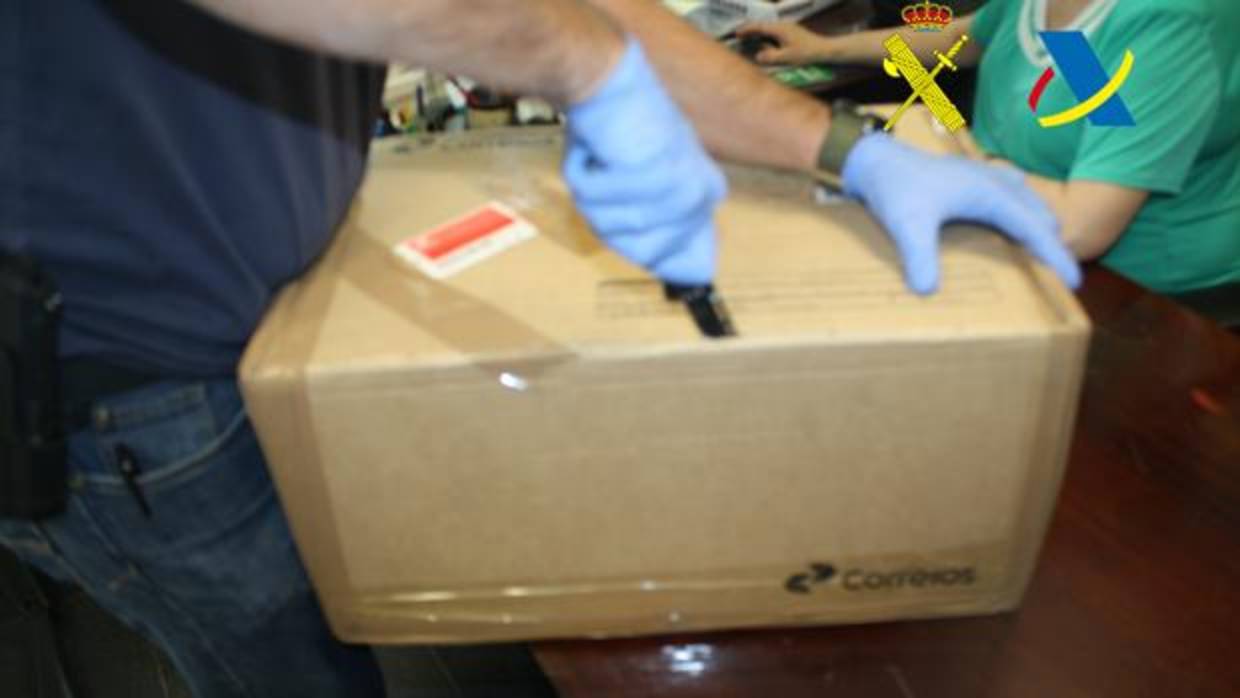 Paquete con los cuatro kilos de cocaína