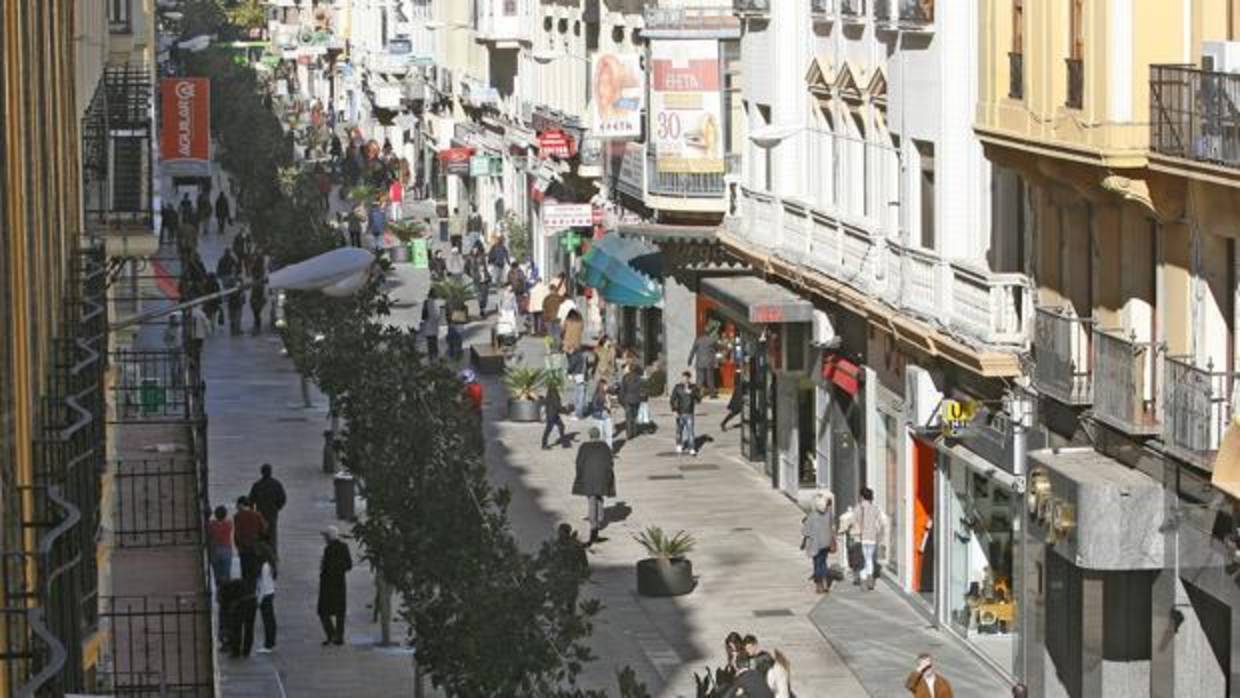 Calle Cruz Conde a la que la Comisión de Memoria Histórica quiere cambiar el nombre