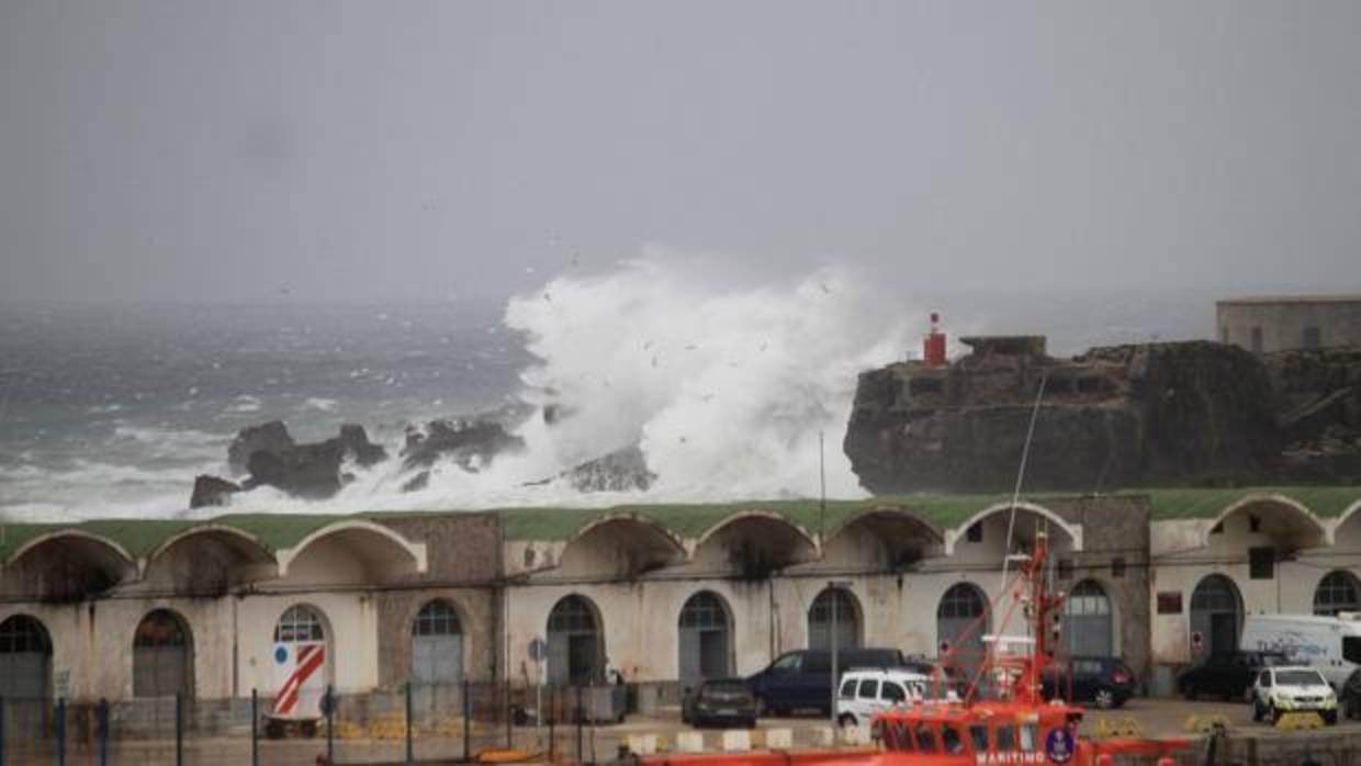 Temporal en el estrecho
