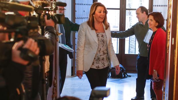 Y Susana Díaz le responde: «No dudo del esfuerzo, sí de los resultados»