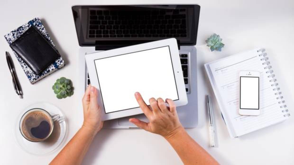 El vicepresidente de la Junta Manuel Jiménez Barrios durante la presentación del Portal en 2015