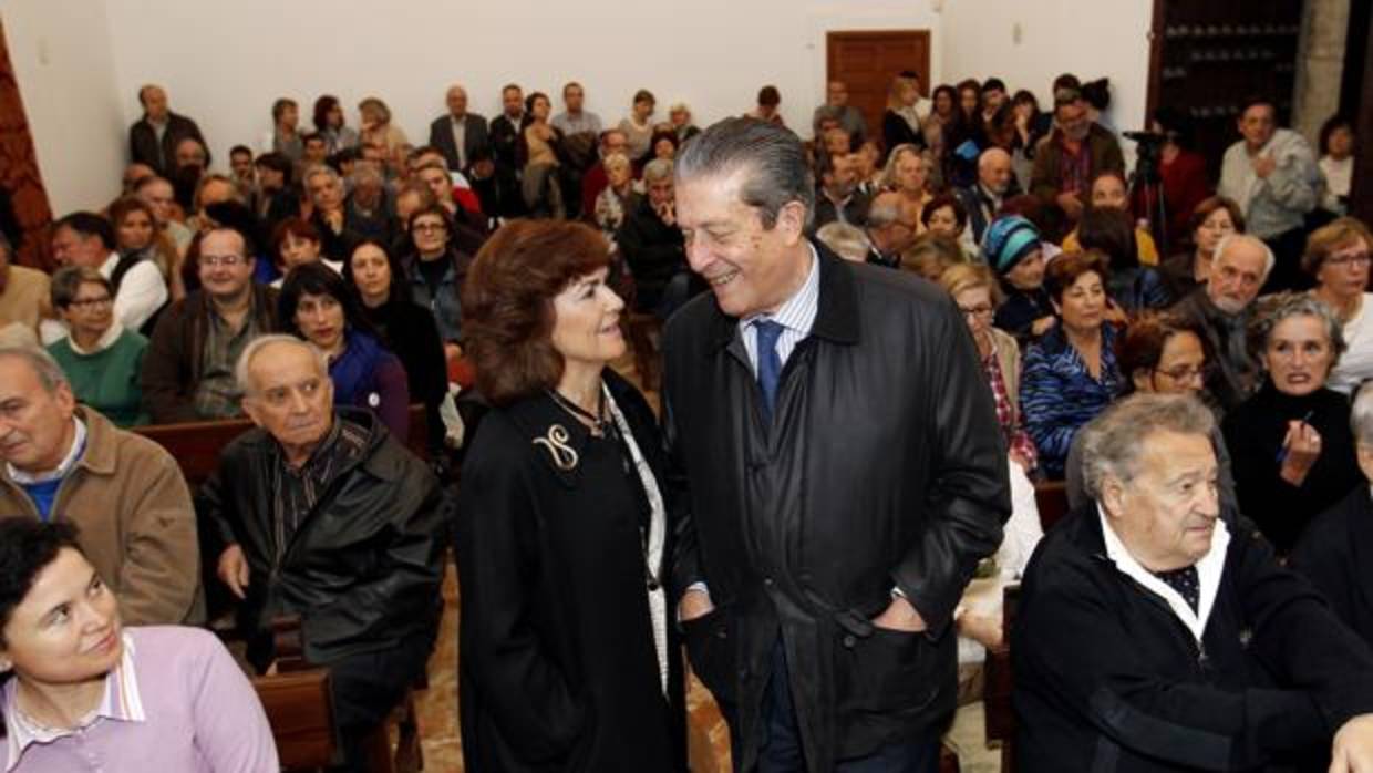 Federico Mayor Zaragoza y Carmen Calvo, en un acto por la titularidad pública de la Mezquita-Catedral de Córdoba