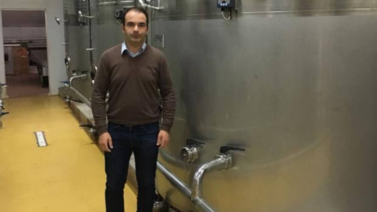 Juan Antonio Aguilar, gerente de la cooperativa vinícola San Acacio, de Montemayor