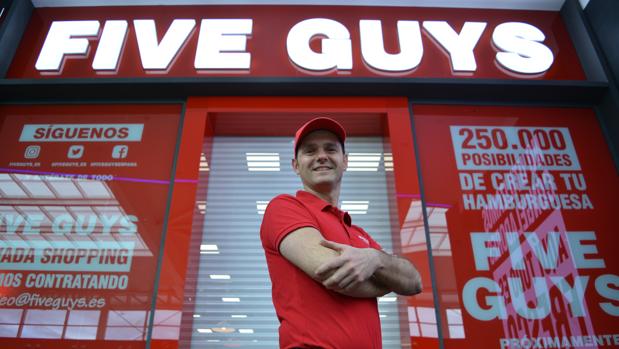 La hamburguesería favorita de Obama y Spiderman abre este lunes en Granada