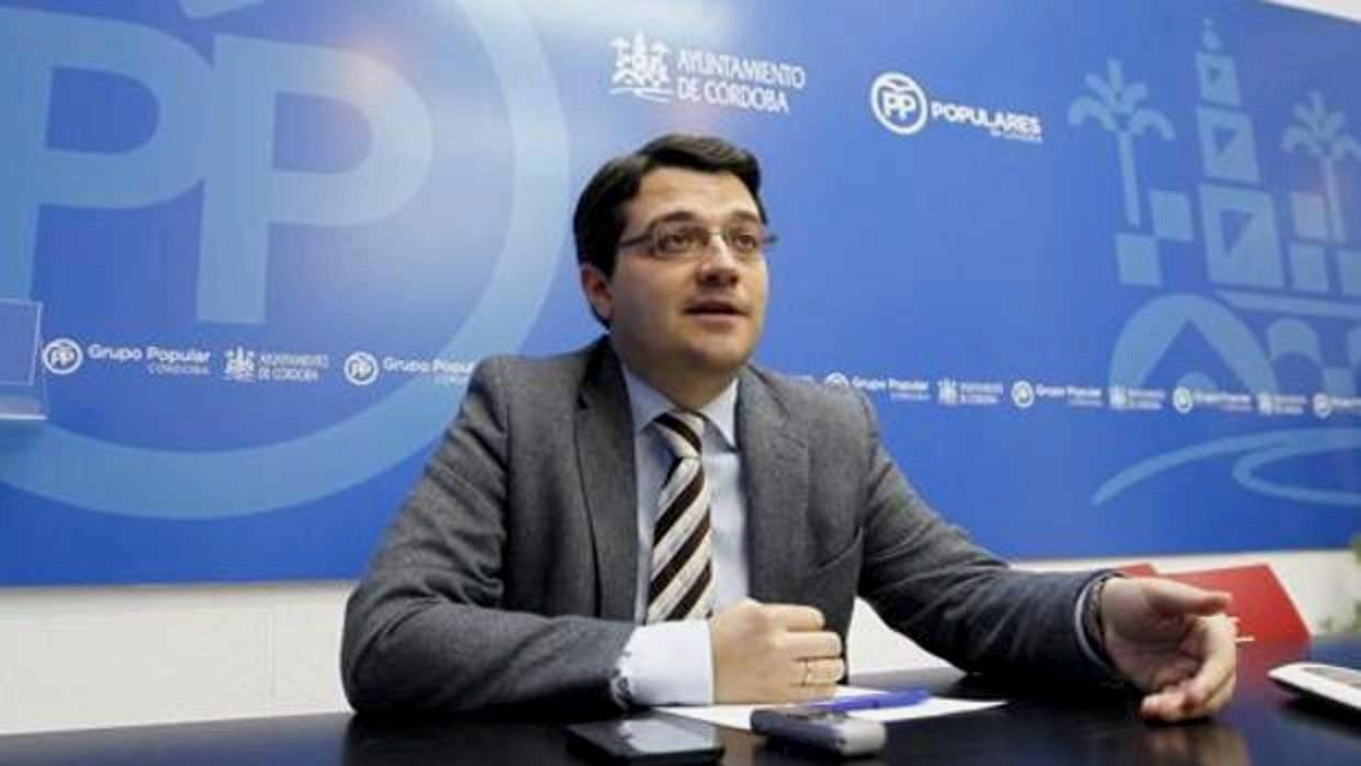 José María Bellido, portavoz y alcaldable del PP de Córdoba, durante una comparecencia