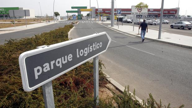 Reproches del empresariado y partidos a la Junta por priorizar el eje logístico de Antequera al de Córdoba