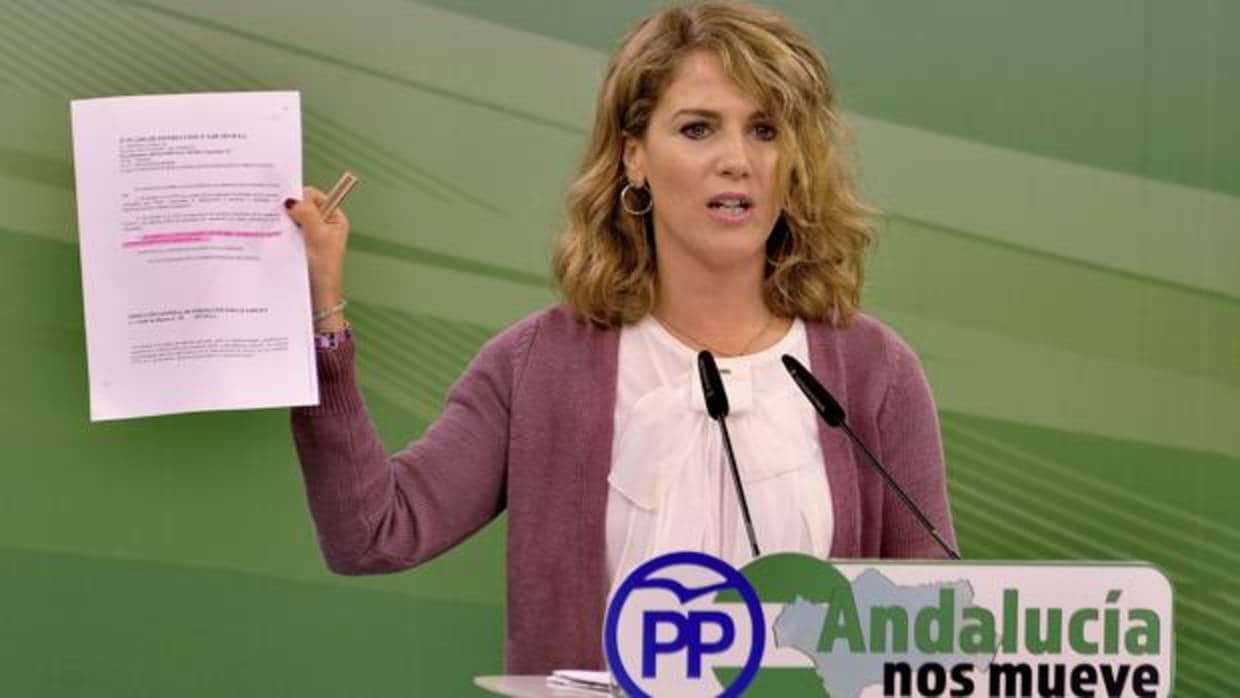 Rueda de prensa de Ana Mestre del PP Andalucía sobre las tarjetas black de la Junta
