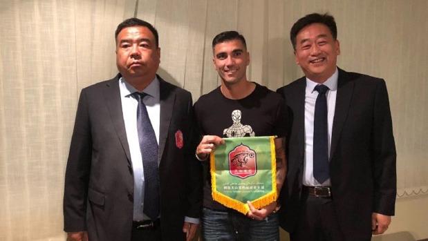 La prensa china da por hecho el fichaje de Reyes por el Xinjiang Tianshan Leopards