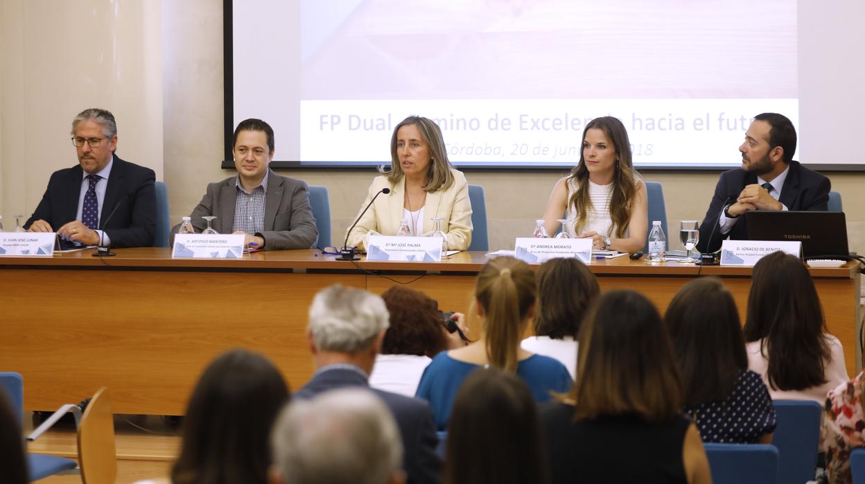Encuentro empresarial celebrado ayer por el centro de estudios privados Zalima