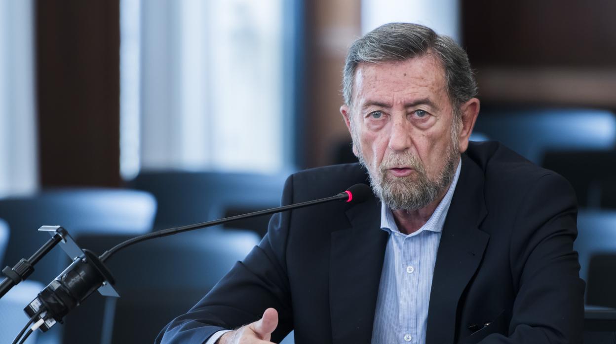 El expresidente del Parlamento andaluz, Manuel Gracia, durante su declaración como testigo en el juicio de la pieza política del caso ERE