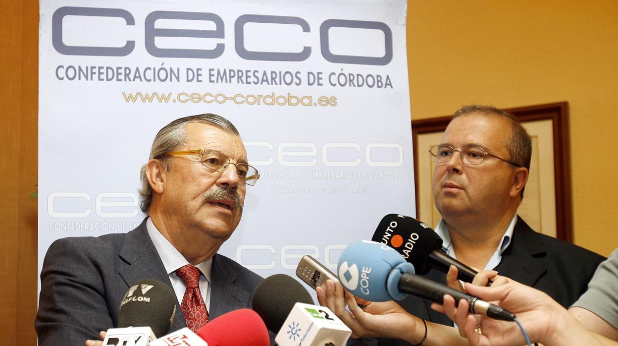 Vicente Serrano en una rueda de prensa