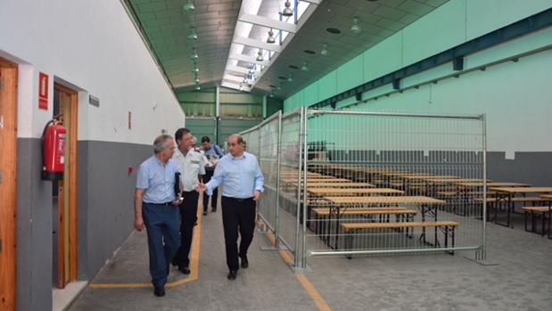 Interior asume la emergencia de la crisis migratoria en Andalucía