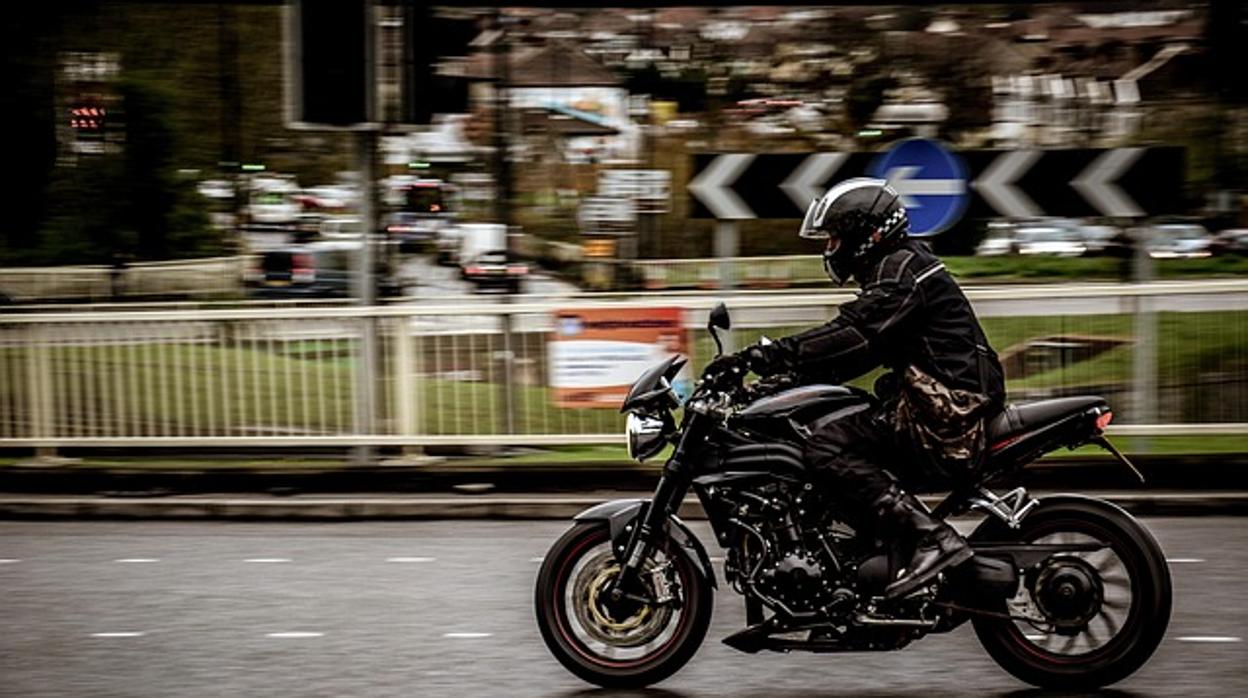 El conductor también resultó herido en la colisión pero se encuentra fuera de peligro