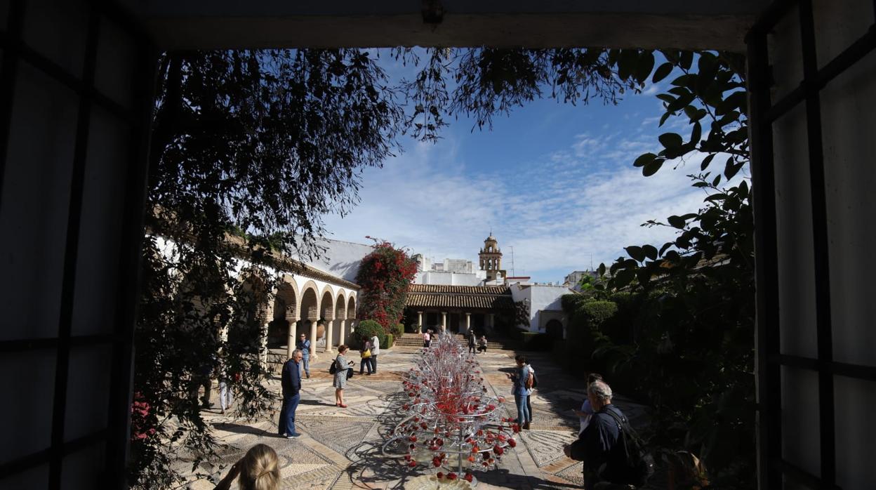 Composición floral en el Palacio de Viana