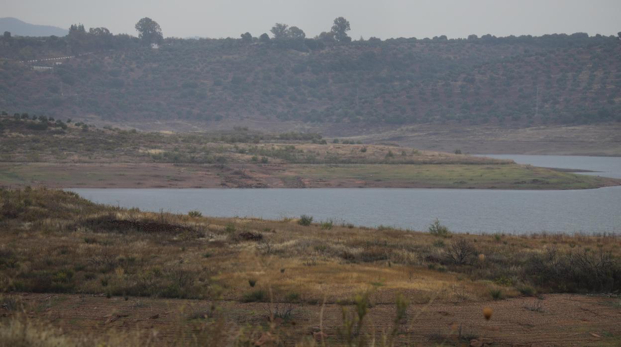 El pantano de El Arenoso, en una imagen tomada el pasado sábado, tras descubrirse el cadáver