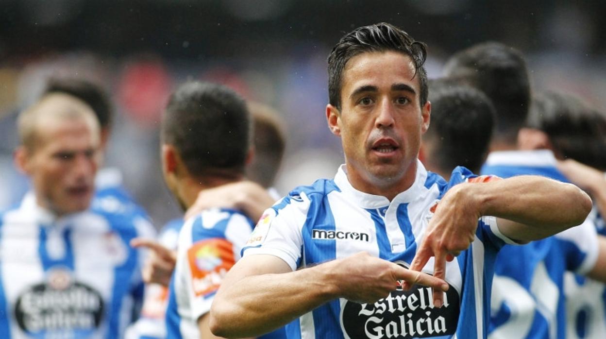 Pedro Sánchez, jugador del Deportivo de la Coruña, festeja el 2-0 contra el Reus Deportivo