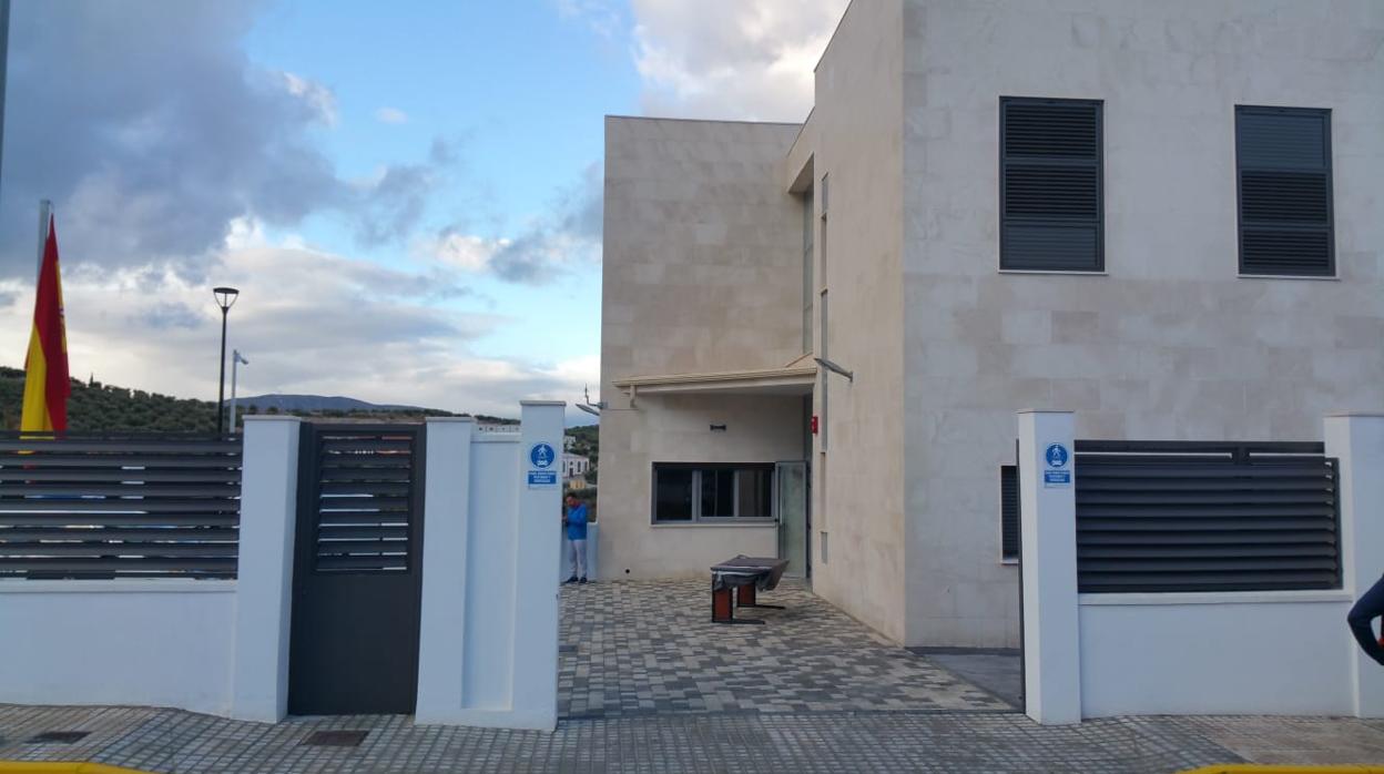 El nuevo cuartel de la Guardia Civil de Priego abre sus instalaciones ...