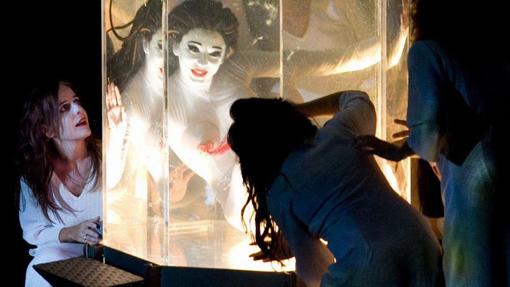 Un instante de la representación de «Carmina Burana» de la Fura dels Baus