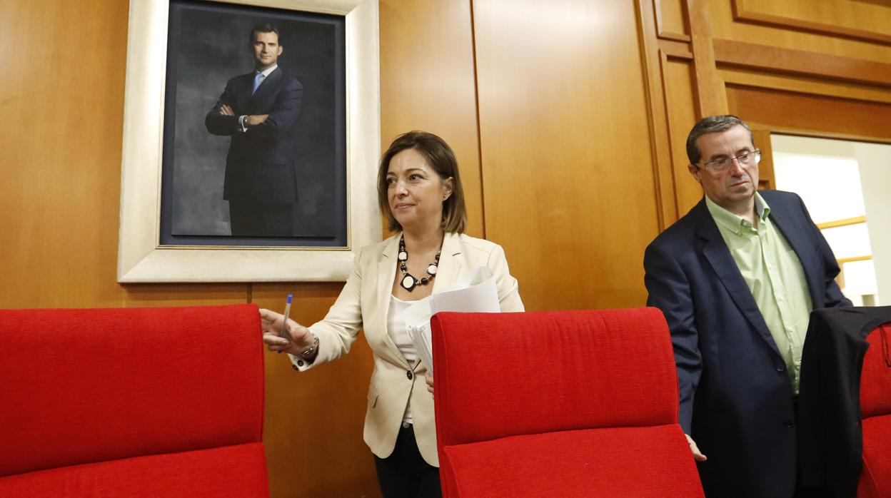 La alcaldesa de Córdoba, Isabel Ambrosio, en un Pleno