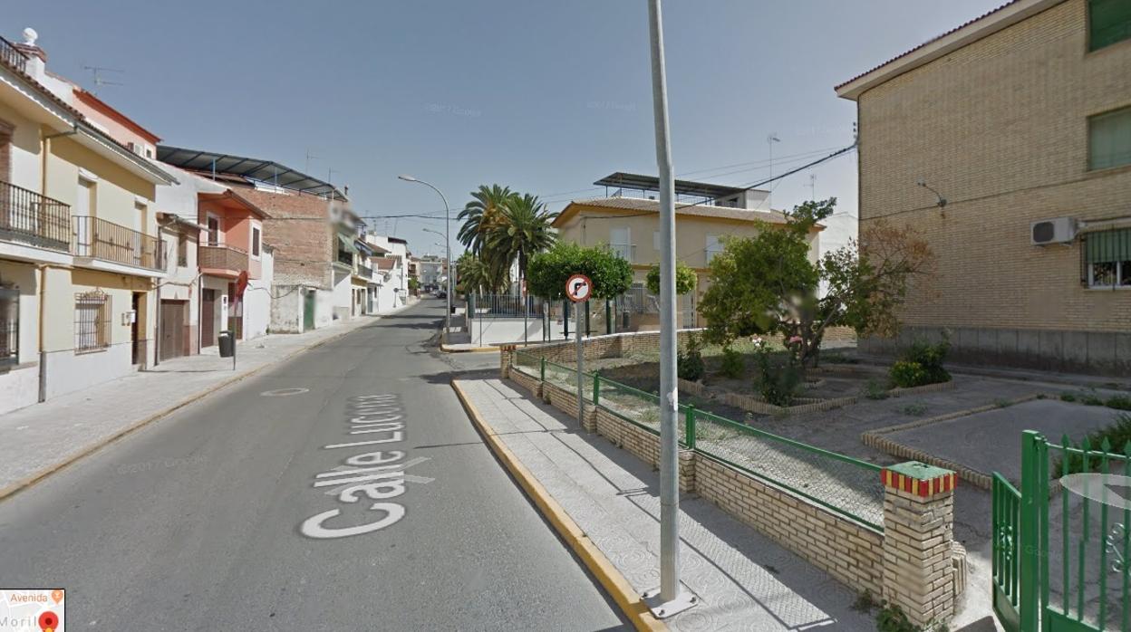 Calle Lucena de Moriles, donde se ha producido el accidente