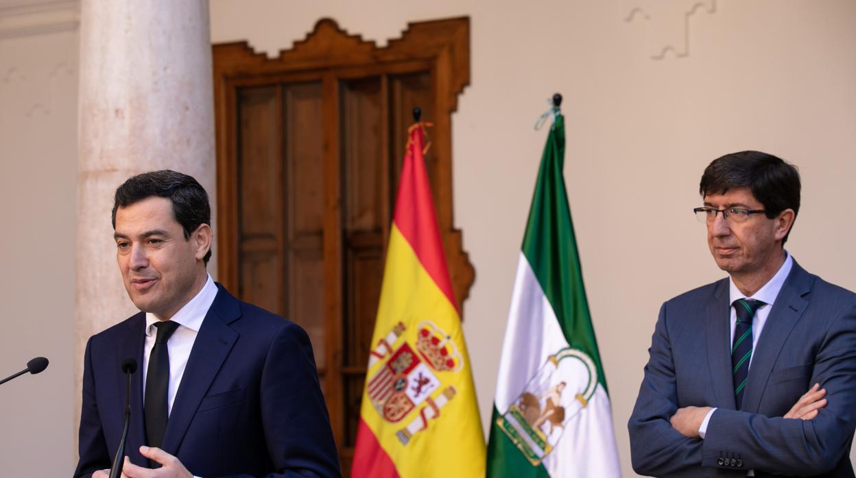 Juanma Moreno y Juan Marín, tras su primer Consejo de Gobierno de la Junta de Andalucía