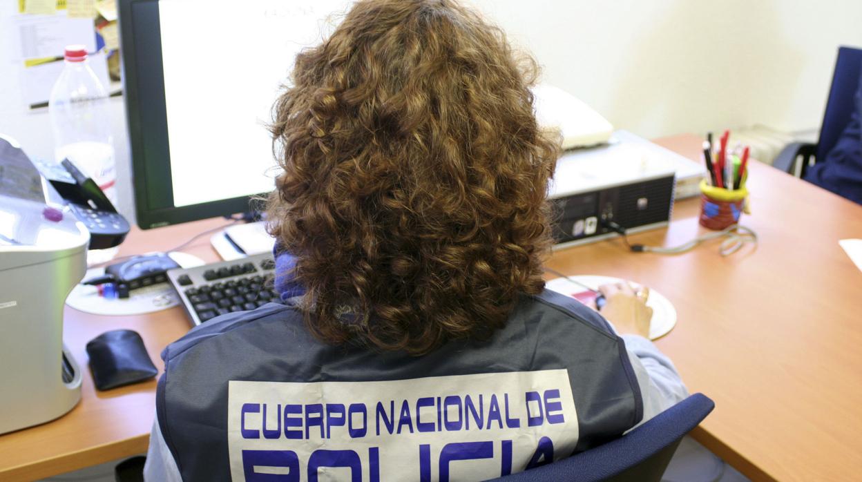 La Policía identificó tres perfiles en las redes sociales del detenido para transmitir comentarios amenazantes