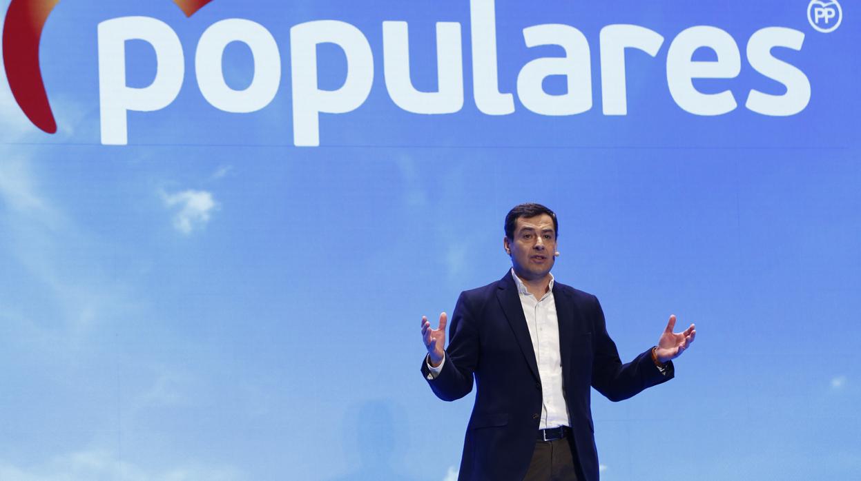 Juanma Moreno, durante la presentación del proyecto del PP en Granada