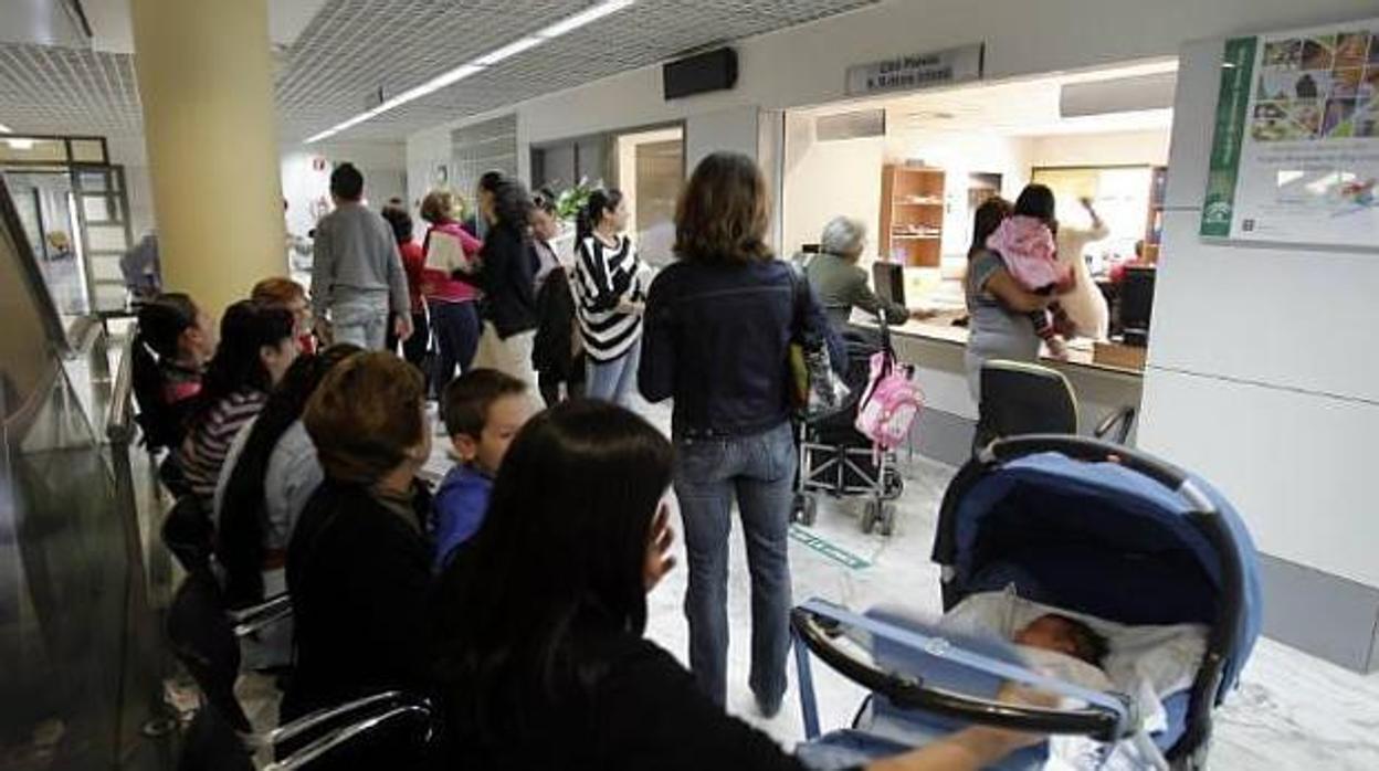 Pacientes a la espera de un hospital en el SAS