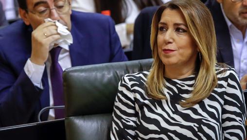 Susana Díaz en la sesión de investidura de Juanma Moreno