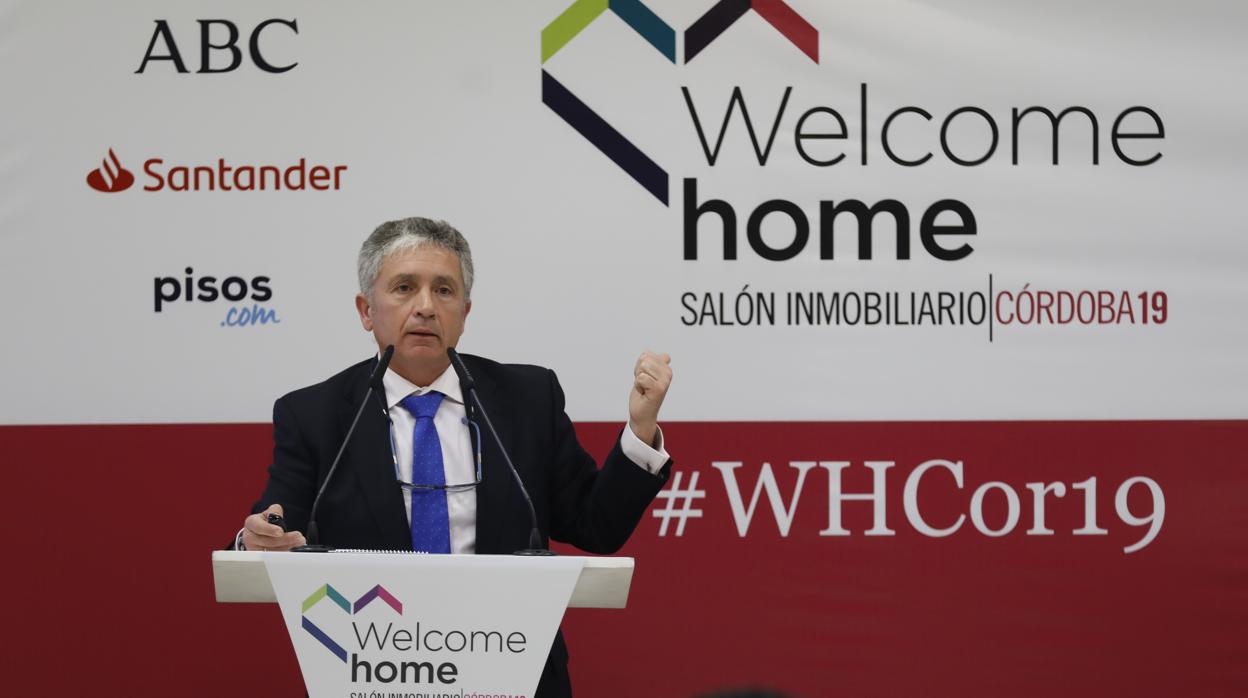 José Antonio Pérez durante su conferencia