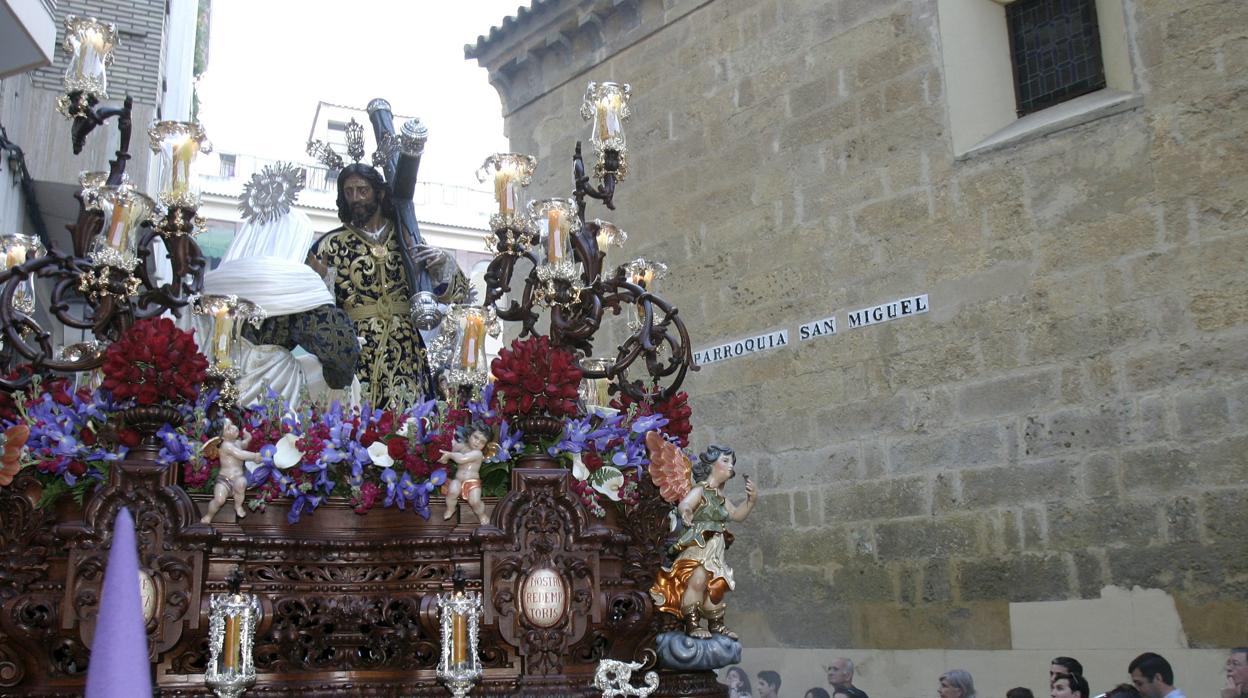 Nuestro Padre Jesús Nazareno de la Santa Faz realiza su salida procesional el Martes Santo en Córdoba