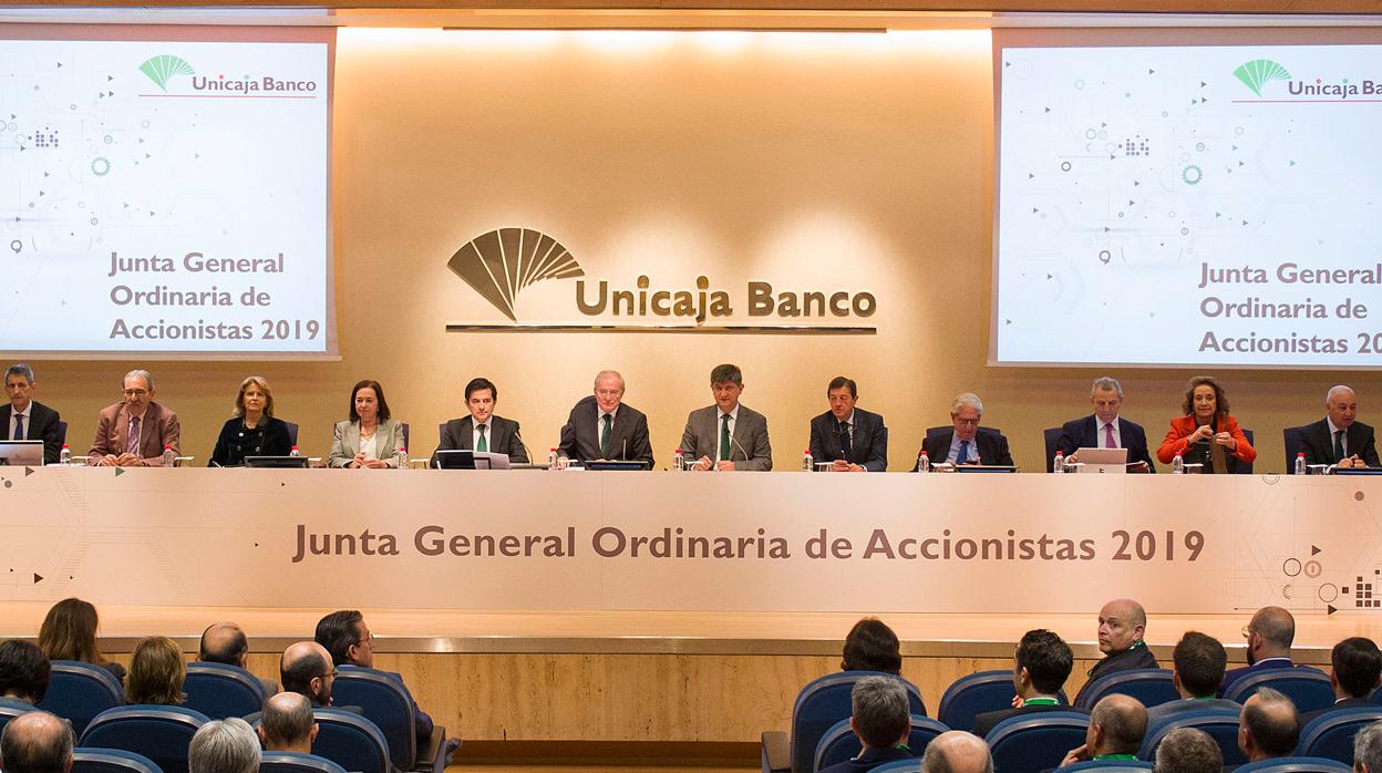 El presidente de Unicaja «confía» en un acuerdo con Liberbank «en las ...